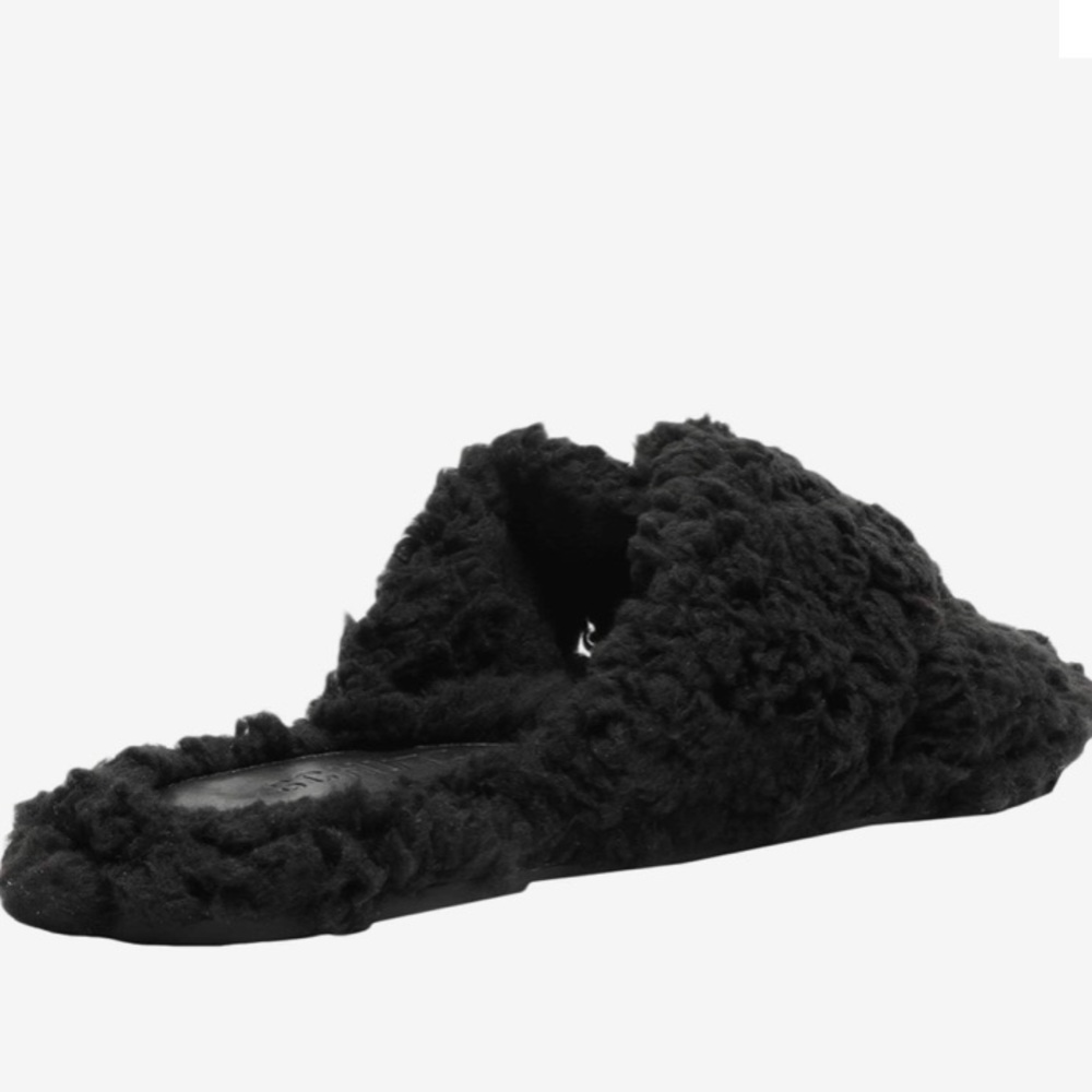Dynora Faux Shearling Slipper
SCHUTZ